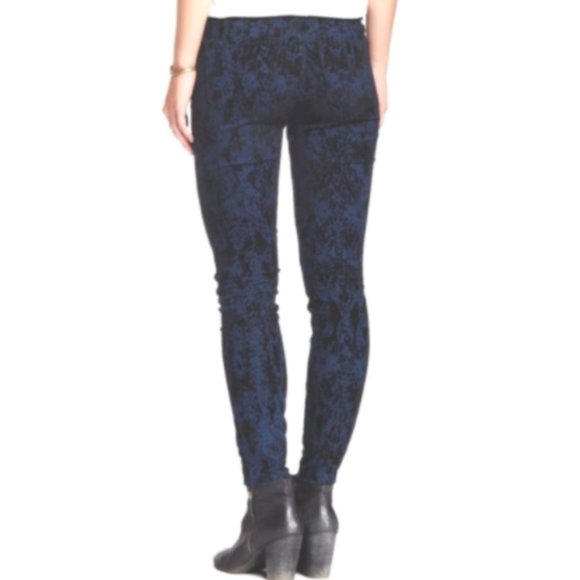 Free People Denim - 🐰 Free People Skinny Jeans Low Rise Indigo